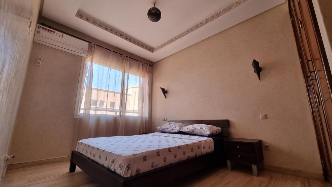 Superbe Appart Marrakech 2 Chambres Avec Piscine, En Plein Centre A 3Min De Guelliz, De La Gare Маракеш Екстериор снимка